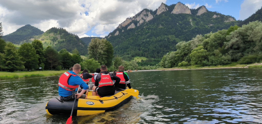 Spływ pontonem Dunajcem